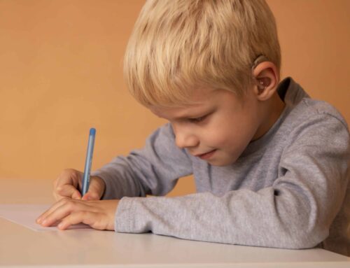 Les avancées en matière d’appareils auditifs pour les enfants
