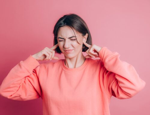 Acouphènes : Causes, Symptômes et Solutions Auditives Innovantes